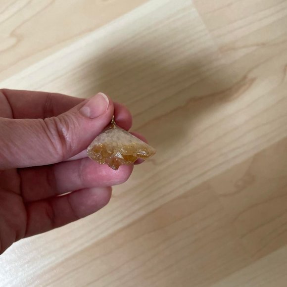 NWOT Raw natural citrine stone pendant - Picture 6 of 6
